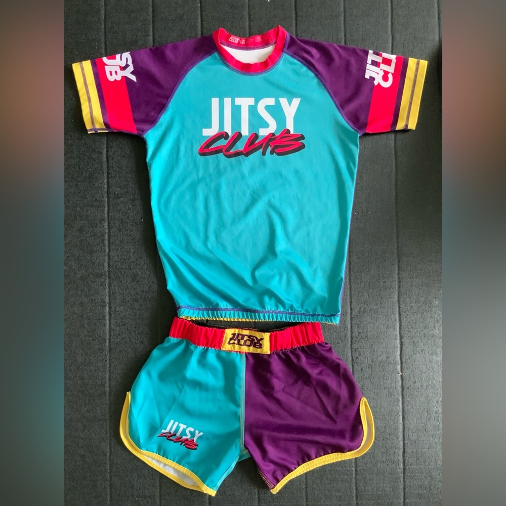 Jitsy Club 90’s baby
